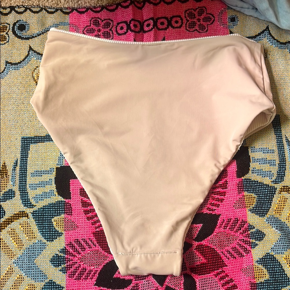 Lululemon White Ribbed Bikini Bottom - Picture 5 of 5